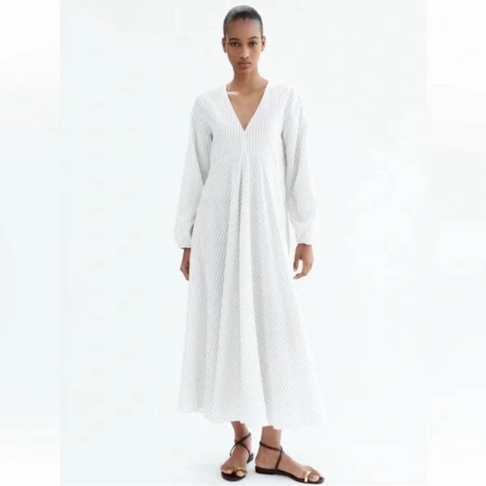 ZARA OYSTER WHITE/BLACK STRIPE LONG STRIPED BALLOON SLEEVES DRESS